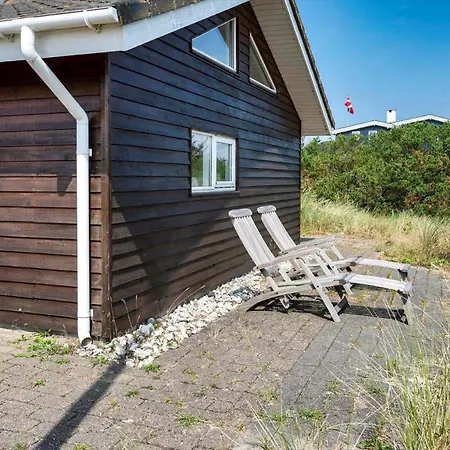 Ve449-vejers-strand-tyttebaervej-11 *